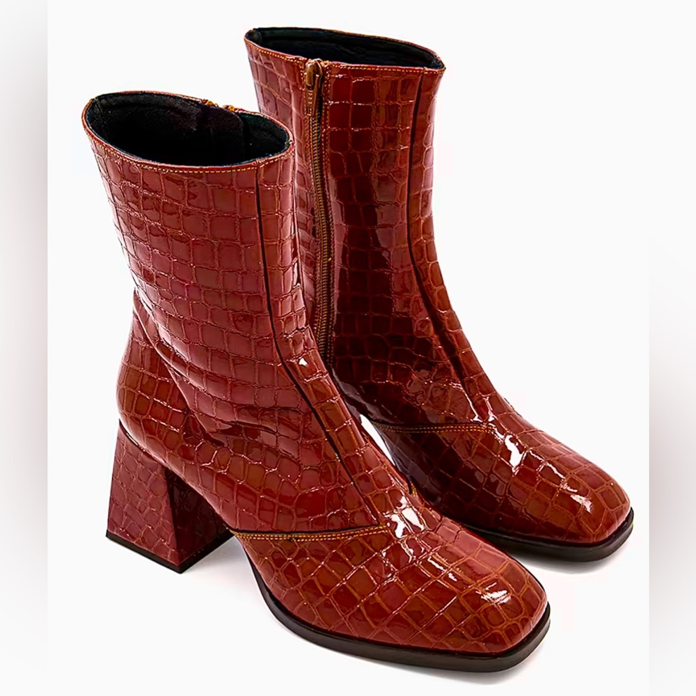 Never been worn top shop boots size 7 1/2 US originally $170